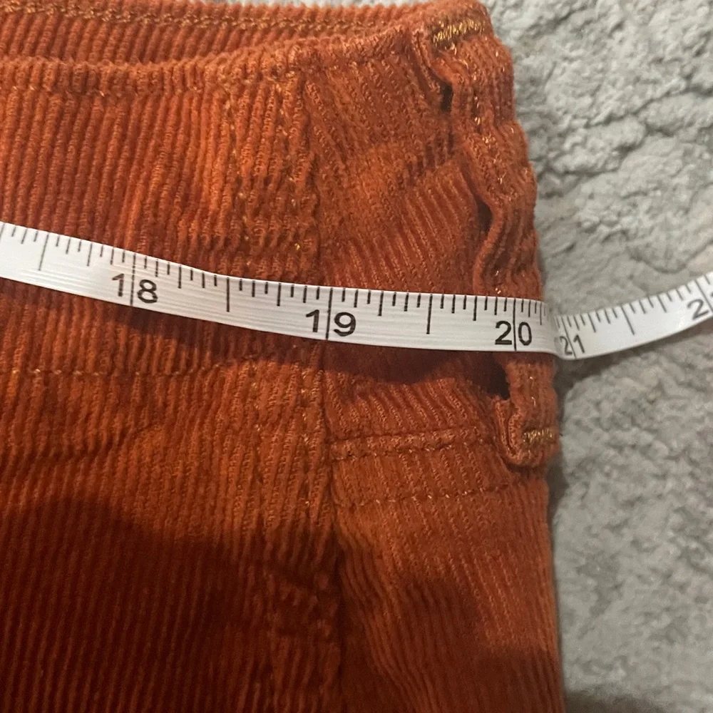 Old Navy Rust Corduroy Mini Skirt. 
Size 16. - Picture 9 of 10